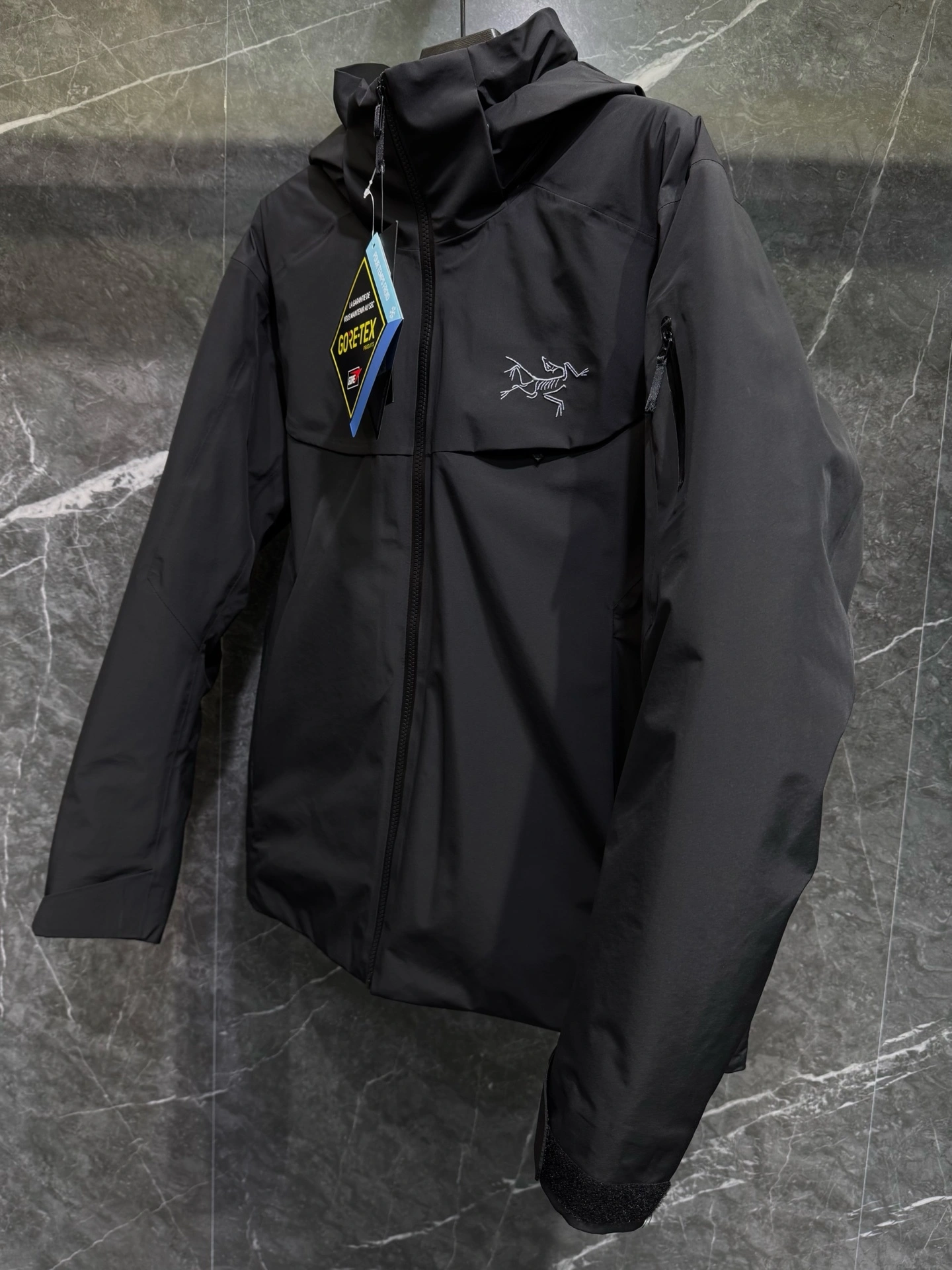 wg.luxury-- 1r3t5ryx Down jacket item:E-F409J2212H